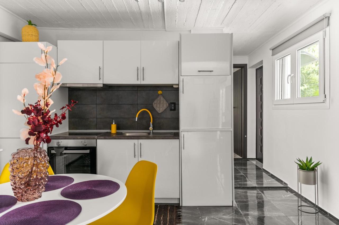 Luxe House In Glyfada With Spa Near Metro Station C8 Athens Ngoại thất bức ảnh