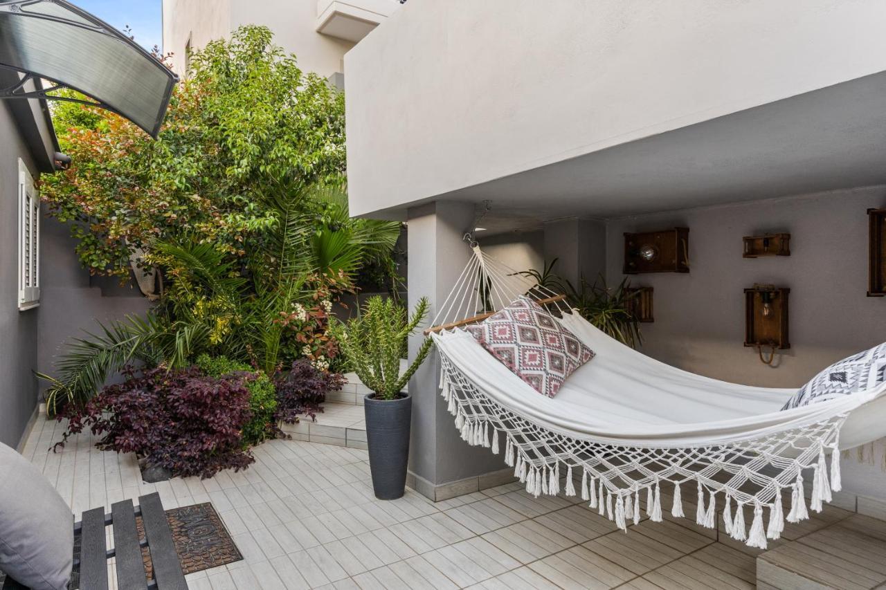 Luxe House In Glyfada With Spa Near Metro Station C8 Athens Ngoại thất bức ảnh